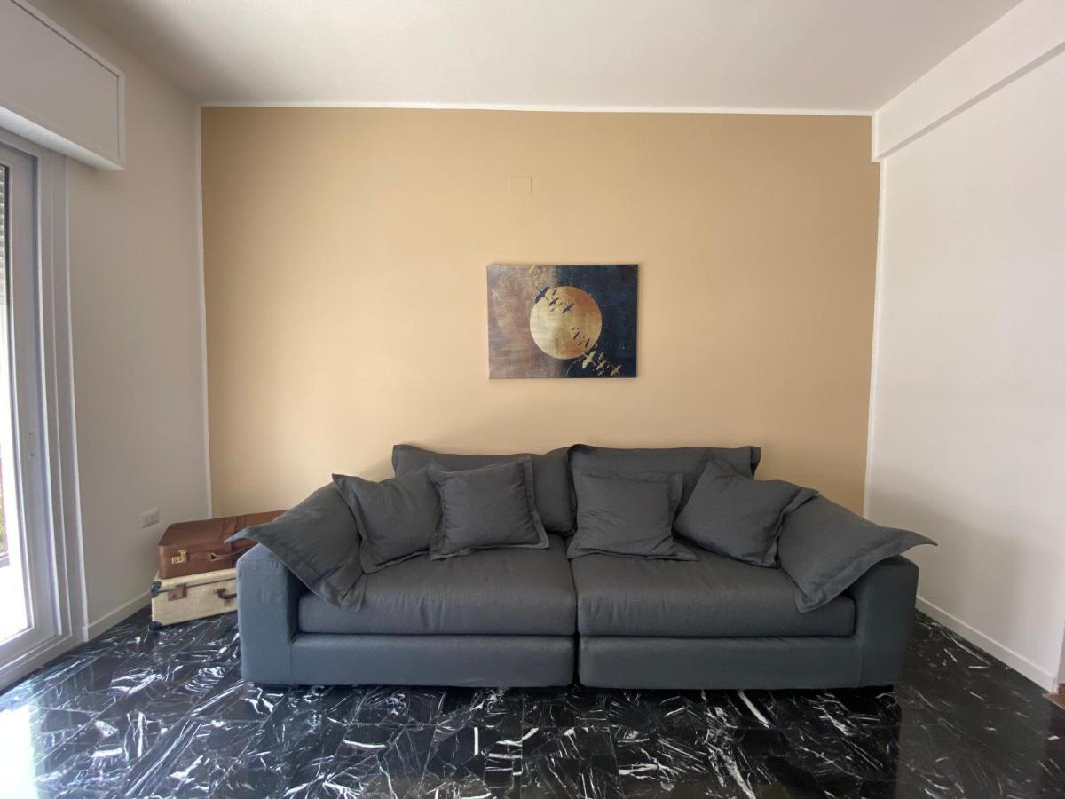 Ludo'S Rooms Cagliari Esterno foto
