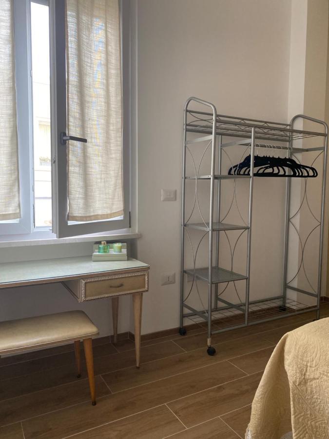 Ludo'S Rooms Cagliari Esterno foto