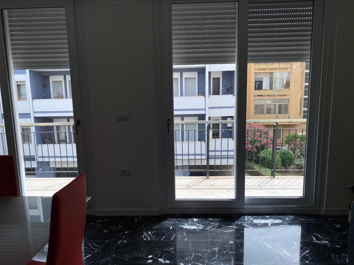 Ludo'S Rooms Cagliari Esterno foto